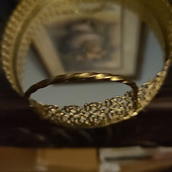 Gold Filligree Mirrored Tray - Picture 3 of 6